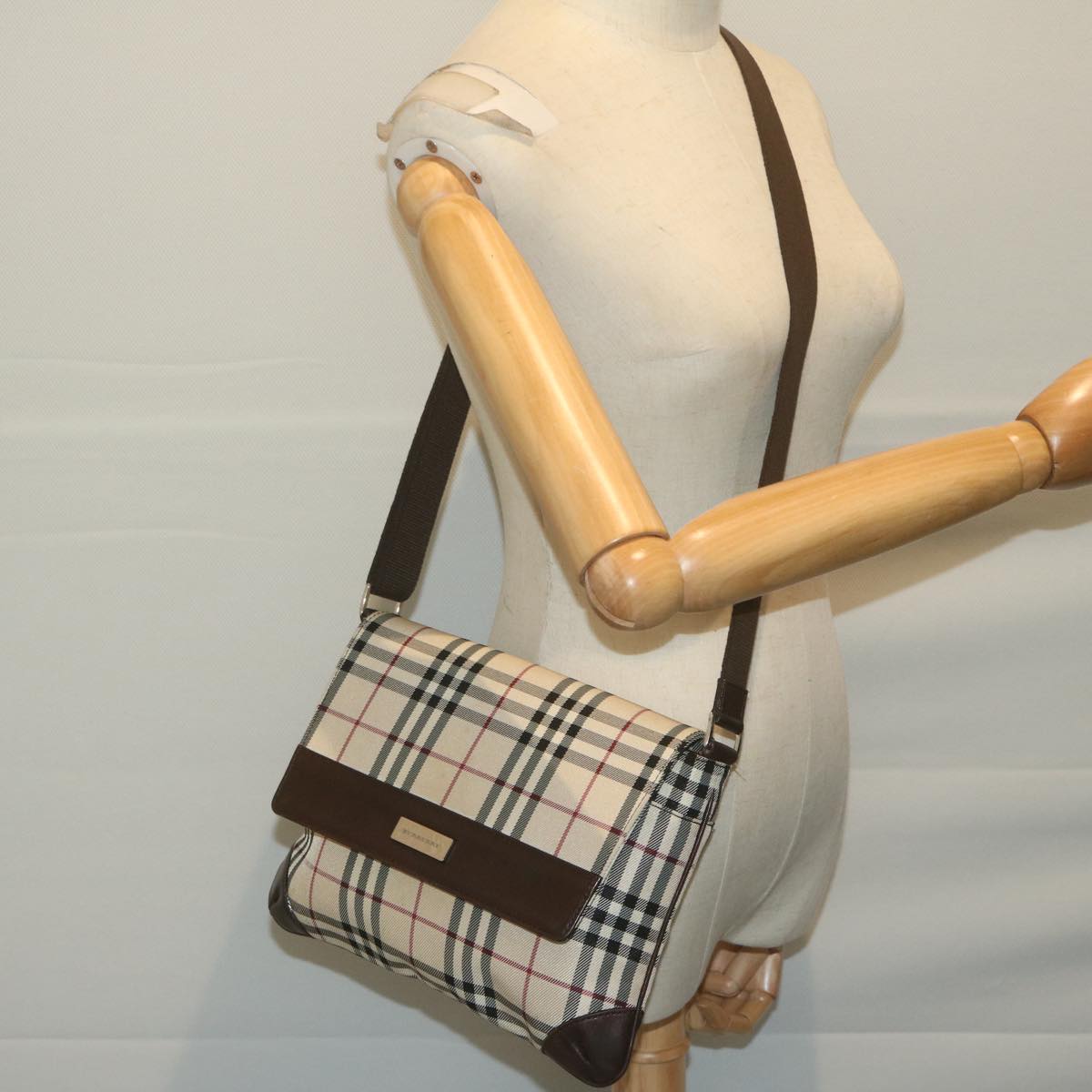 BURBERRY Nova Check Shoulder Bag Canvas Beige Brown Auth bs11654