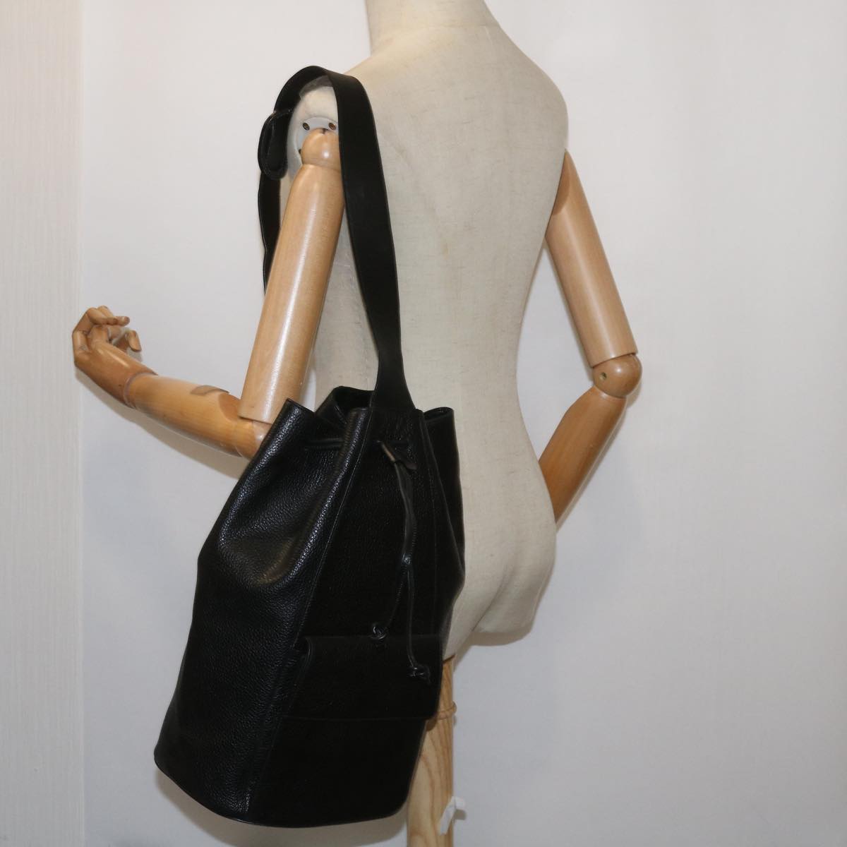 Salvatore Ferragamo Shoulder Bag Leather Black Auth bs11677