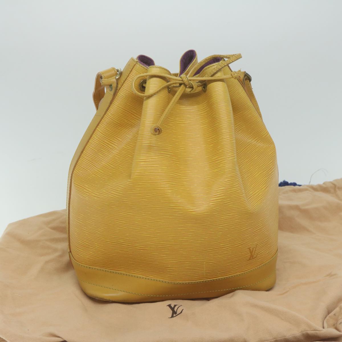 LOUIS VUITTON Epi Noe Shoulder Bag Tassili Yellow M44009 LV Auth bs11745