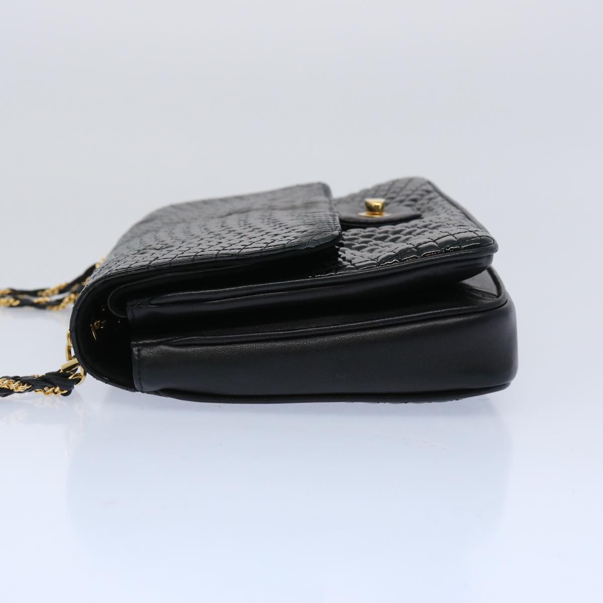 BALLY Quilted Shoulder Bag Patent leather Black Auth bs11761