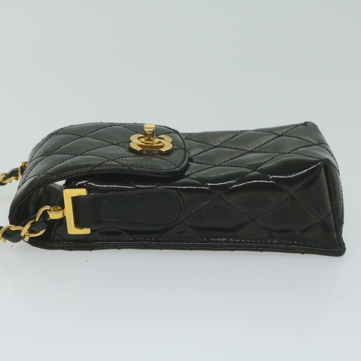 CHANEL Matelasse Chain Shoulder Bag Patent leather Black CC Auth bs11765