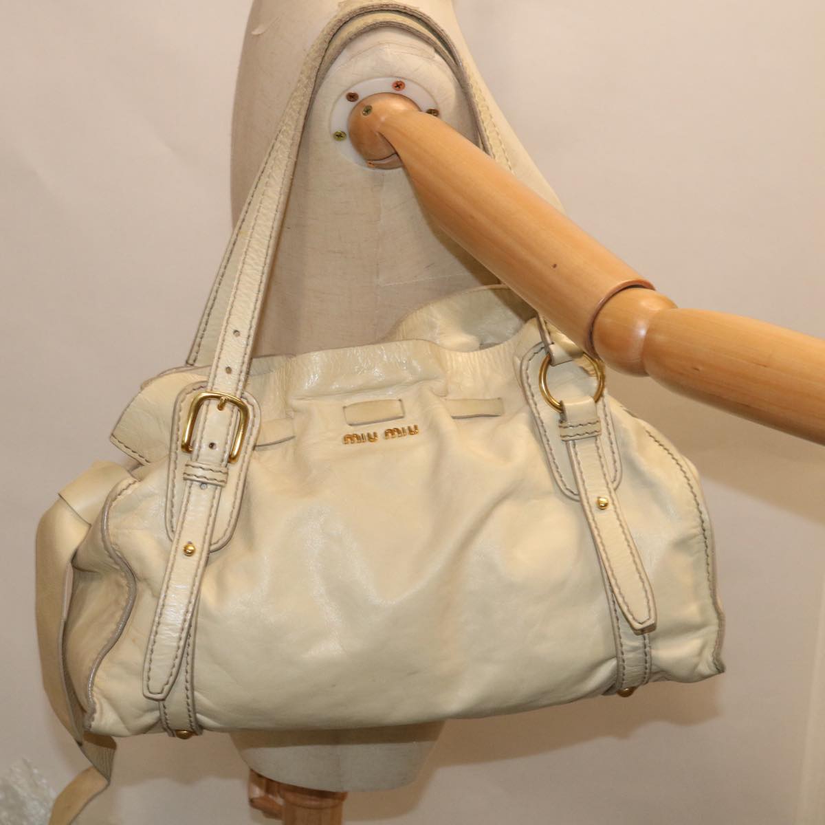 Miu Miu Shoulder Bag Leather Beige Auth bs11820