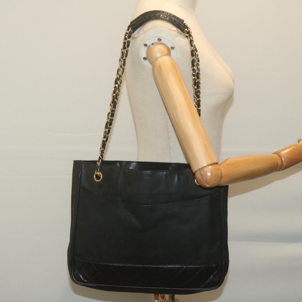 CHANEL Chain Shoulder Bag Coated Canvas Black CC Auth bs11895