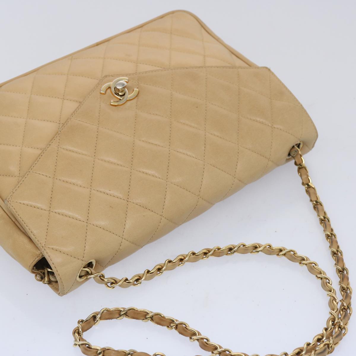 CHANEL Matelasse Chain Shoulder Bag Lamb Skin Beige CC Auth bs11898