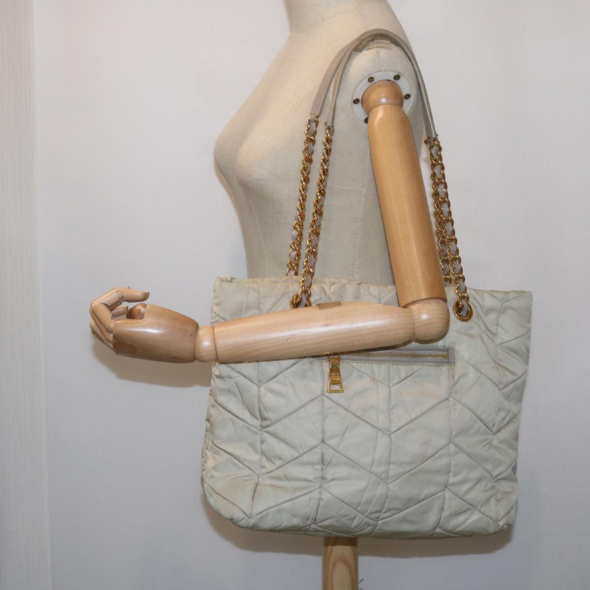 PRADA Quilted Chain Shoulder Bag Nylon Cream Gray Auth bs11952