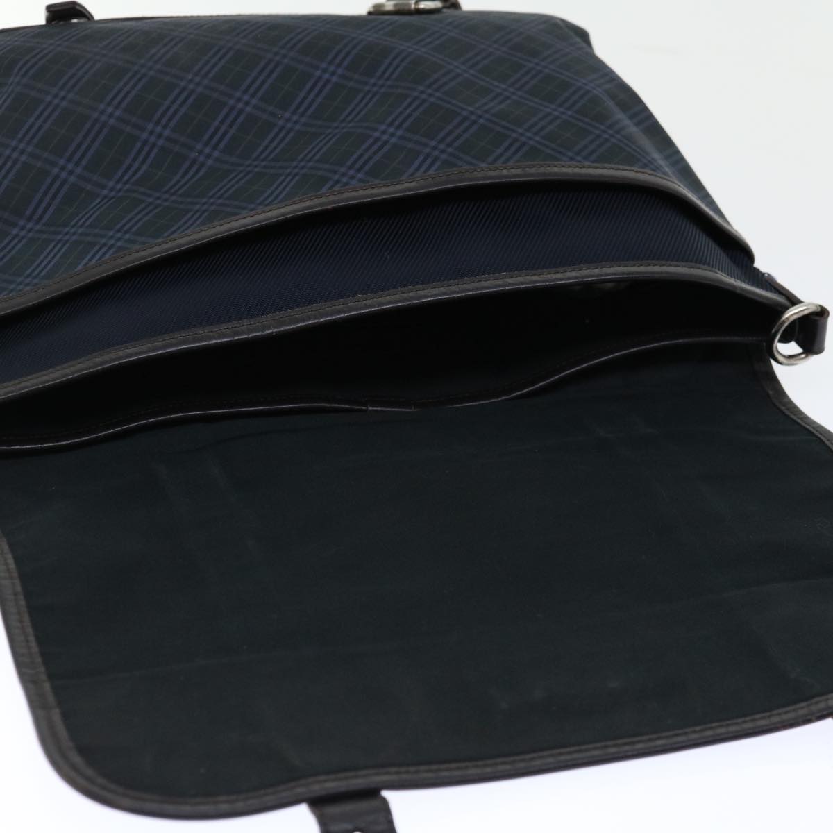 BURBERRY Nova Check Black label Shoulder Bag Canvas Navy Auth bs12199