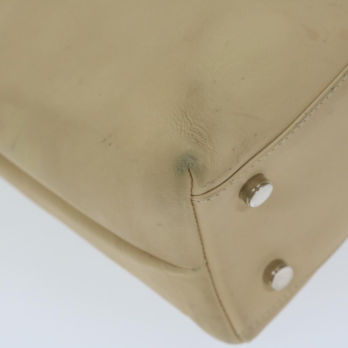 Salvatore Ferragamo Gancini Shoulder Bag Leather Beige Auth bs12510