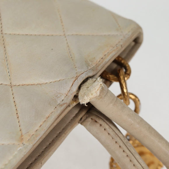CHANEL Tote Bag Lamb Skin Beige CC Auth bs12535
