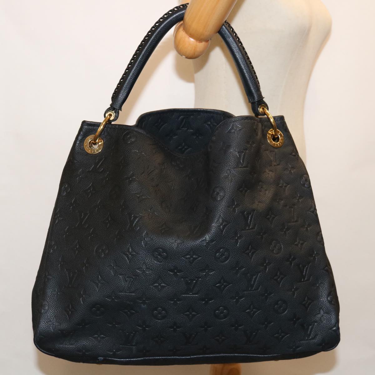 LOUIS VUITTON Monogram Empreinte Artsy MM Shoulder Bag Black M41066 Auth bs12569