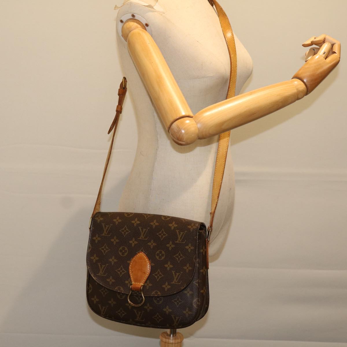 LOUIS VUITTON Monogram Saint Cloud GM Shoulder Bag M51242 LV Auth bs12700