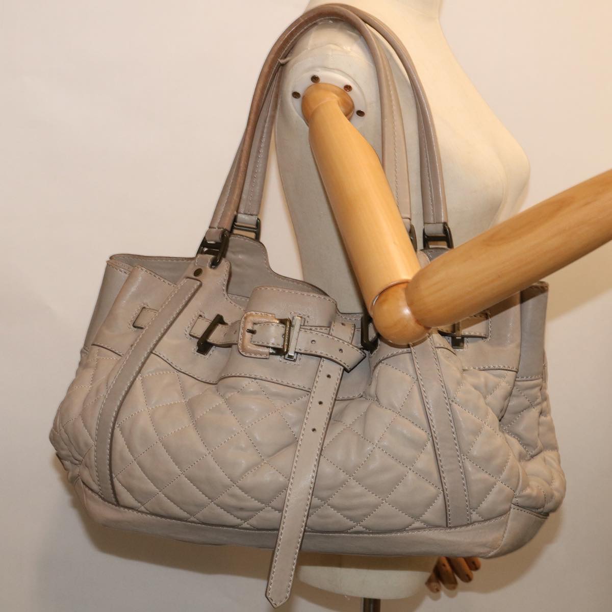 BURBERRY Hand Bag Leather Beige Auth bs12800