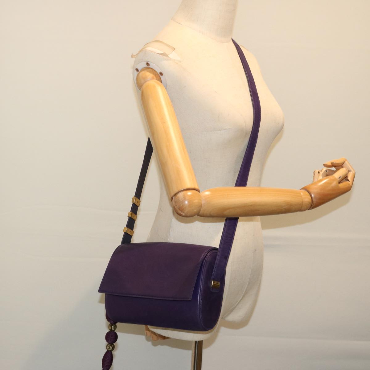 Gianni Versace Shoulder Bag Leather Purple Auth bs12840