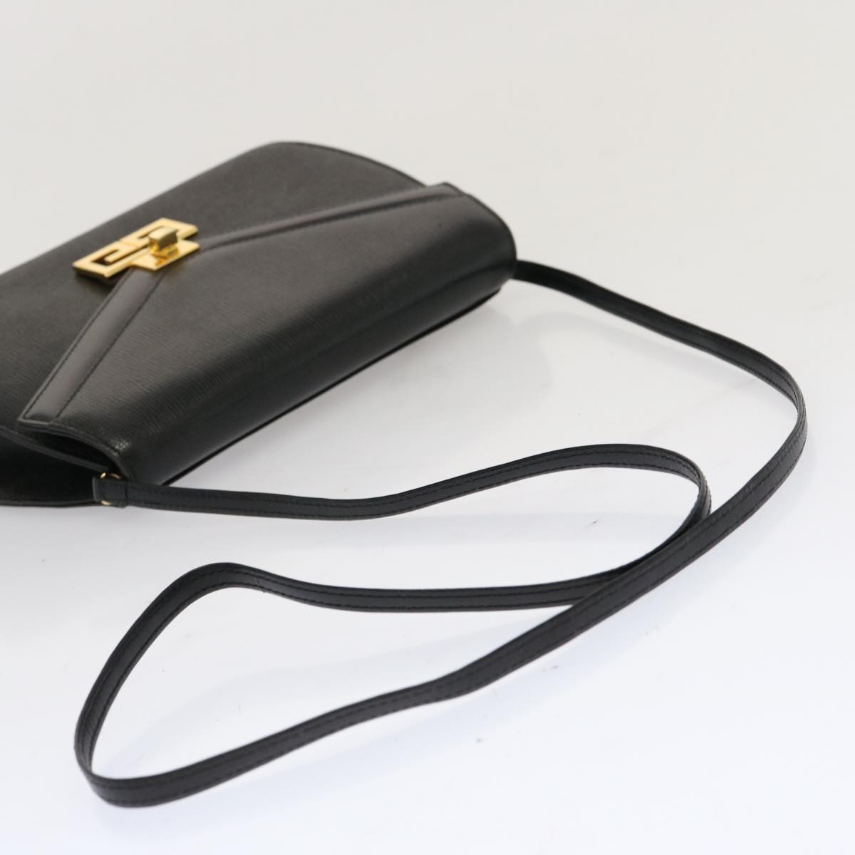 GIVENCHY Shoulder Bag Leather Black Auth bs12854