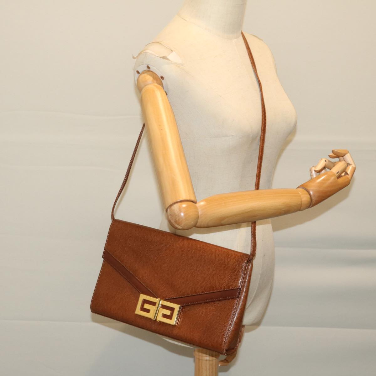 GIVENCHY Shoulder Bag Leather Brown Auth bs12855