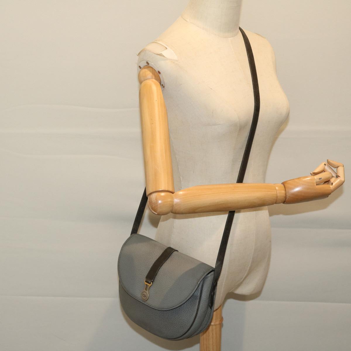 Christian Dior Shoulder Bag Leather Gray Auth bs12882