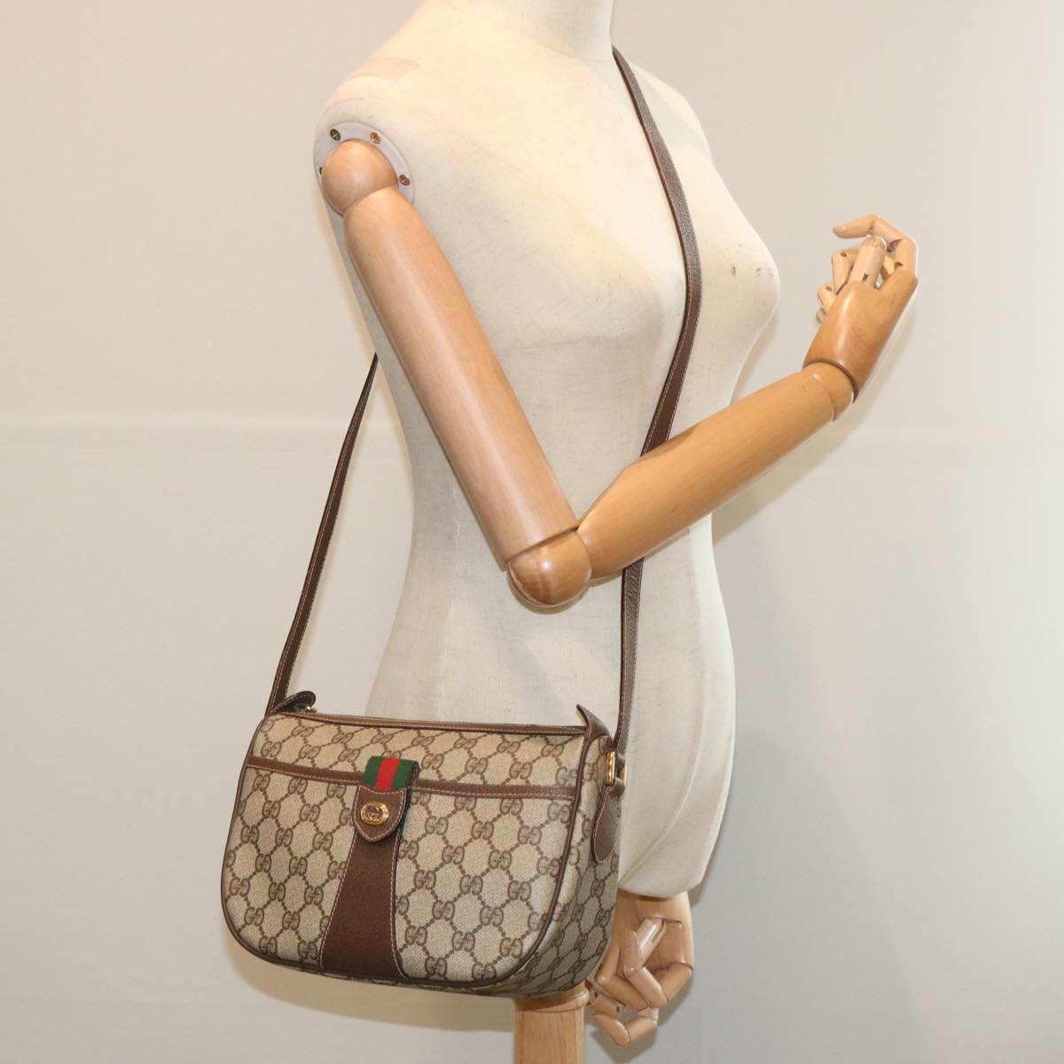 GUCCI GG Supreme Web Sherry Line Shoulder Bag Beige Red 89 02 032 Auth bs12885