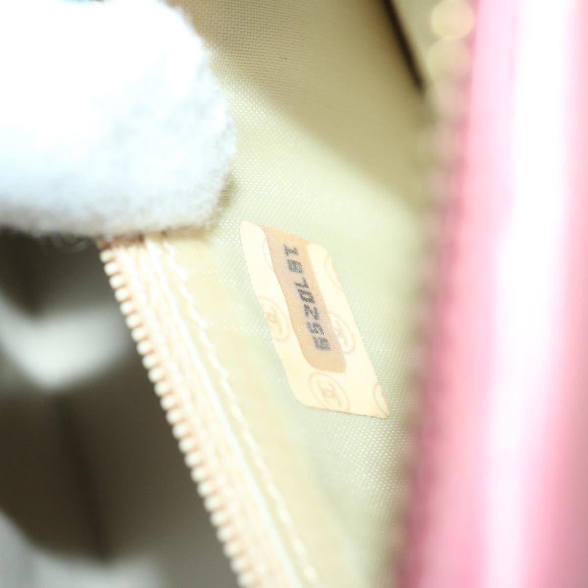 CHANEL V Stitch Stone Shoulder Bag Canvas Pink CC Auth bs12895