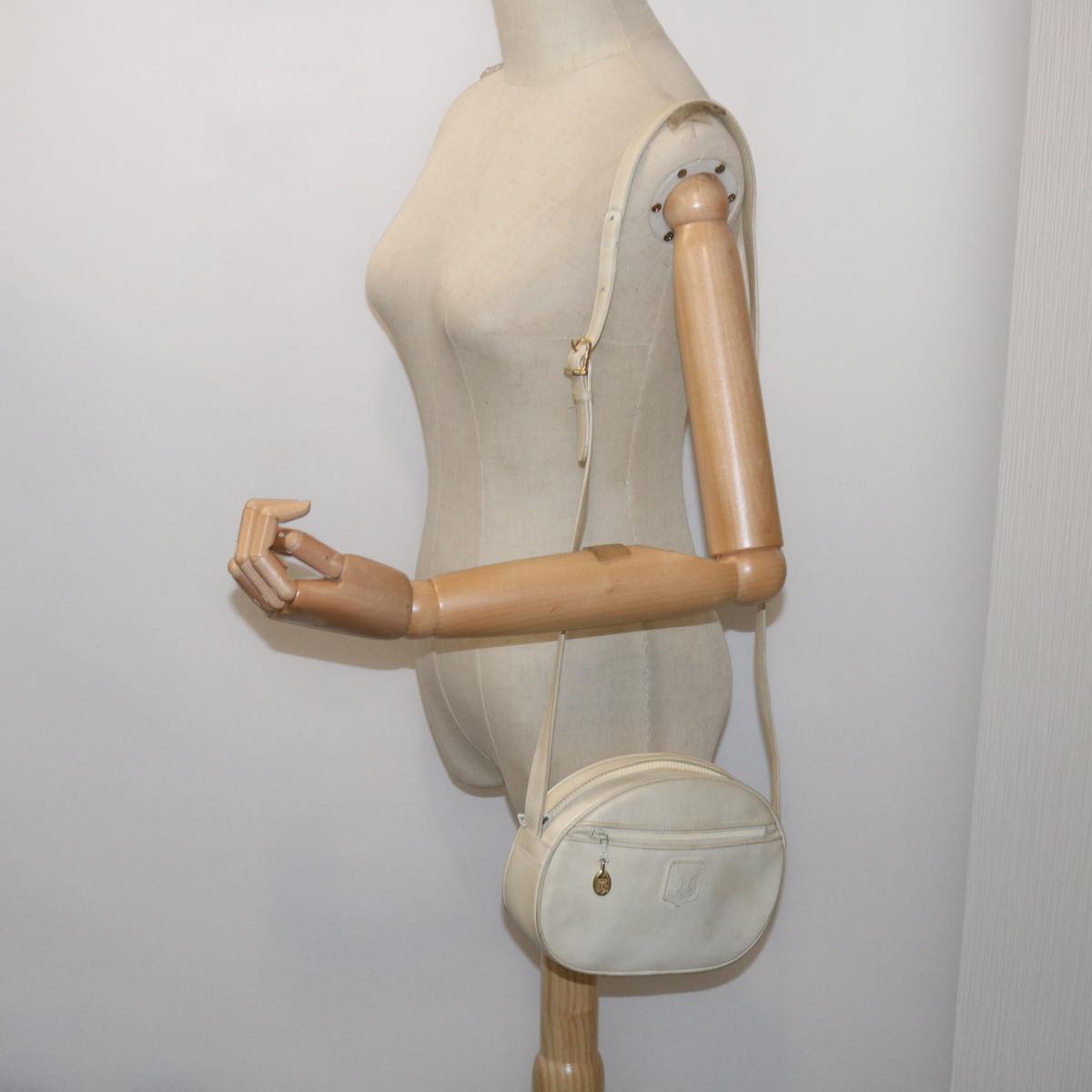 CELINE Shoulder Bag Leather White Auth bs12918