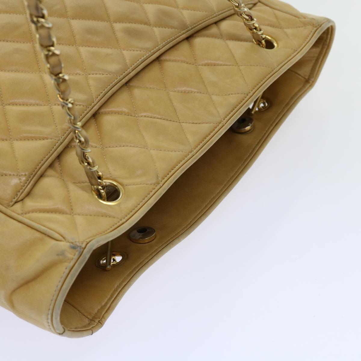 CHANEL Matelasse Chain Shoulder Bag Lamb Skin Beige CC Auth bs13044