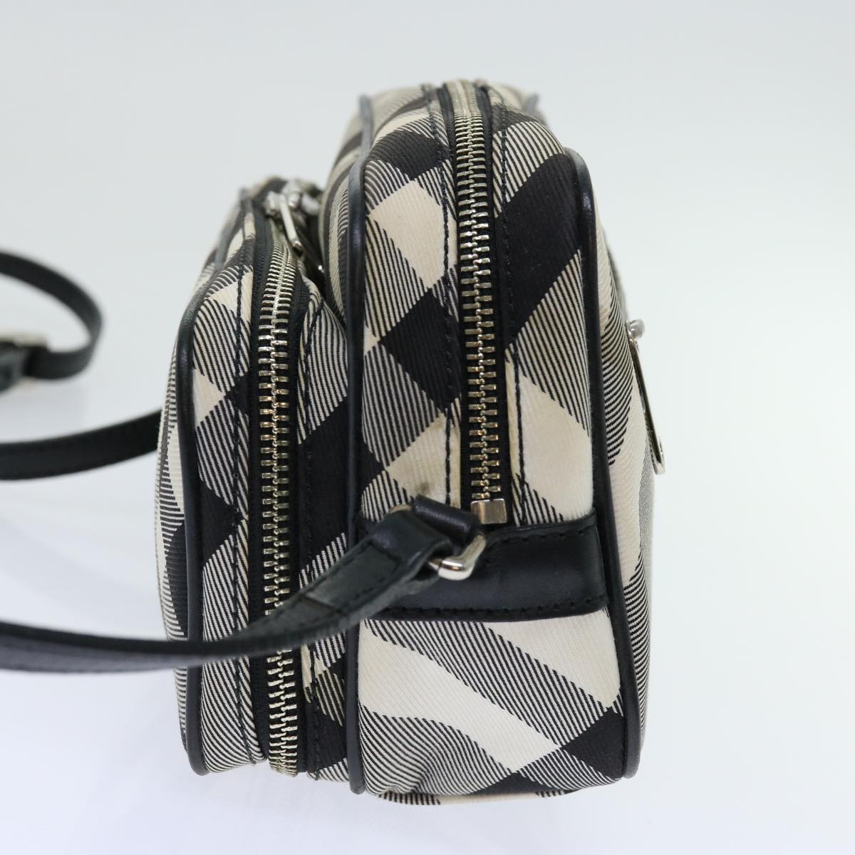 BURBERRY Nova Check Blue Label Shoulder Bag Nylon Gray Black Auth bs13069