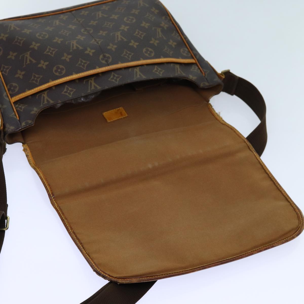 LOUIS VUITTON Monogram Messenger Bosphore GM Shoulder Bag M40105 LV Auth bs13106