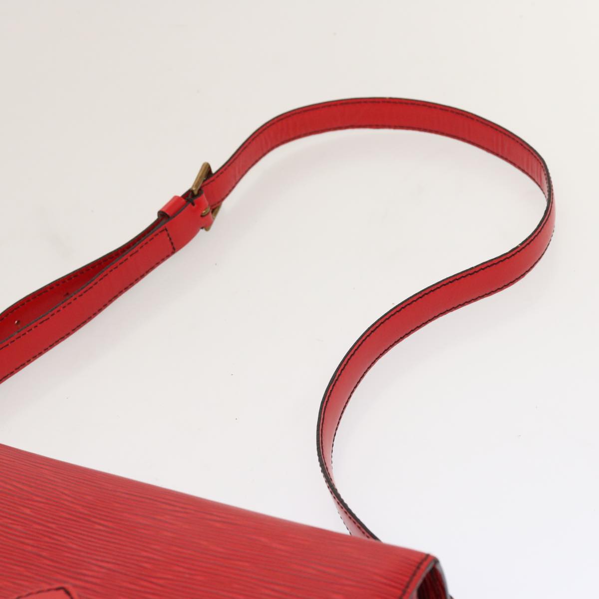 LOUIS VUITTON Epi Saint Cloud GM Shoulder Bag Red M52197 LV Auth bs13110