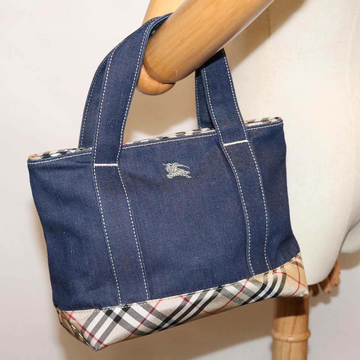 BURBERRY Nova Check Blue Label Hand Bag Denim Navy Beige Auth bs13210