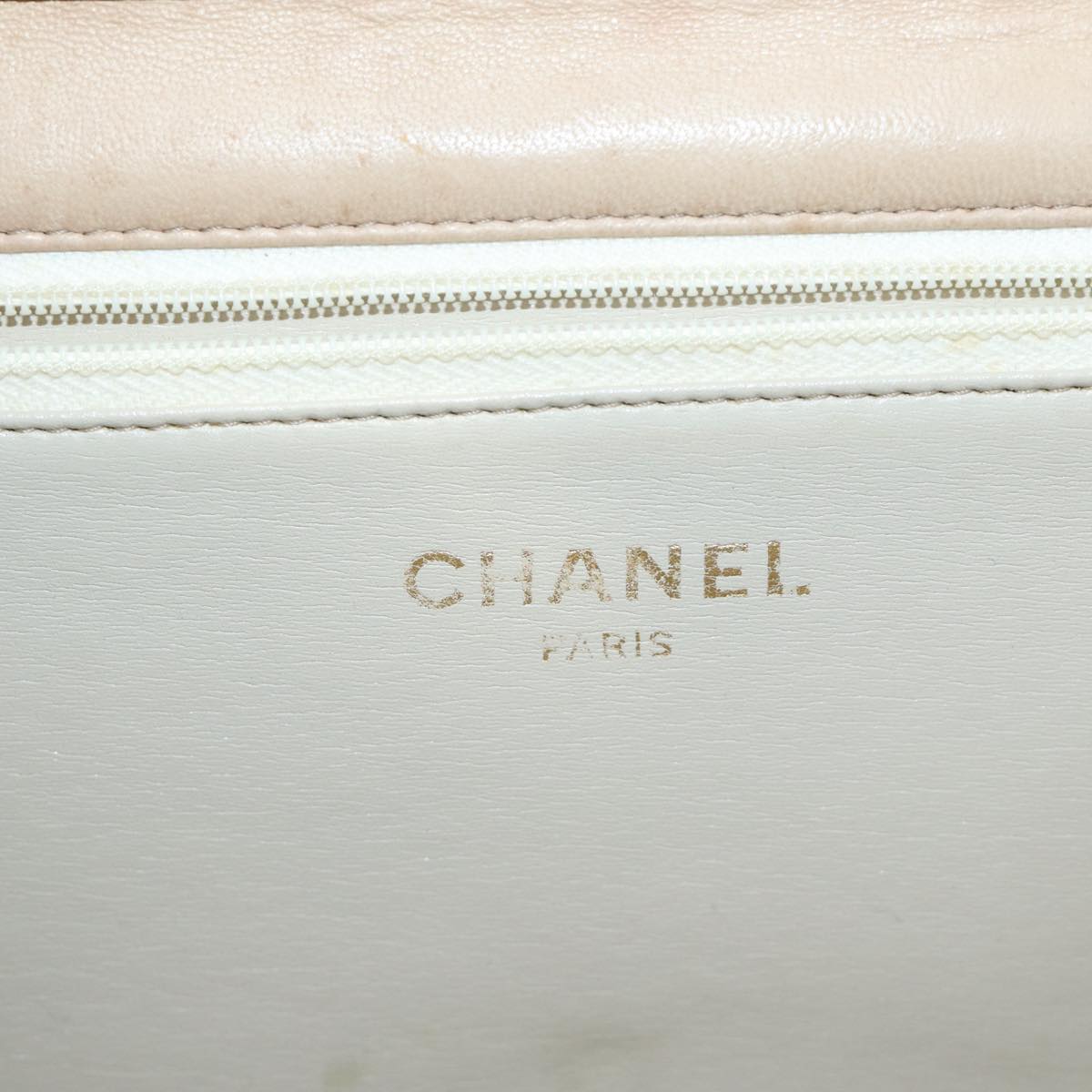 CHANEL Matelasse Chain Shoulder Bag Lamb Skin Beige CC Auth bs13510