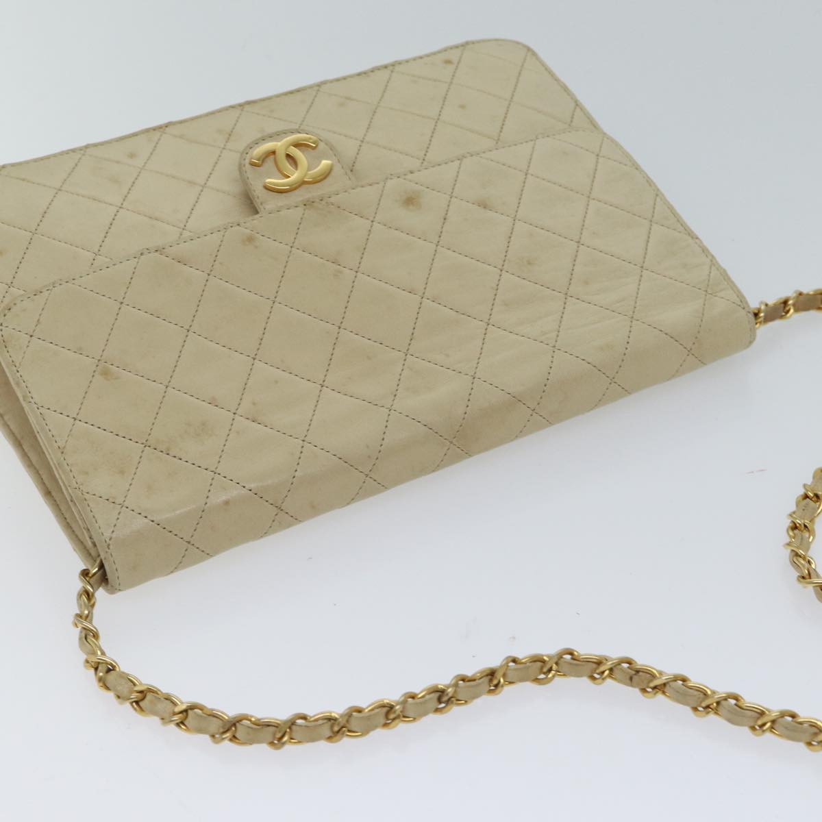 CHANEL Matelasse Chain Shoulder Bag Lamb Skin Beige CC Auth bs13510