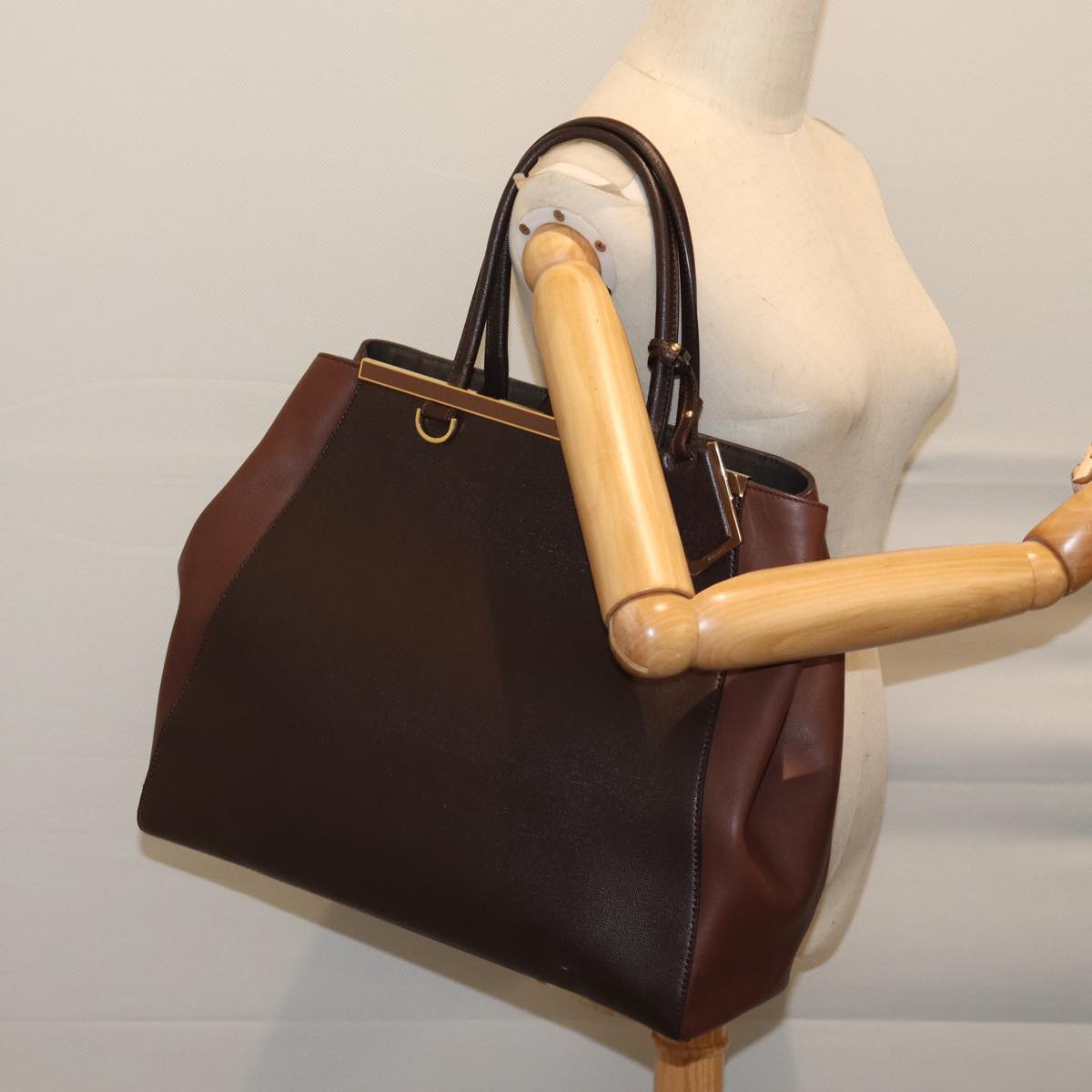 FENDI To joule Hand Bag Leather Brown Auth bs13527