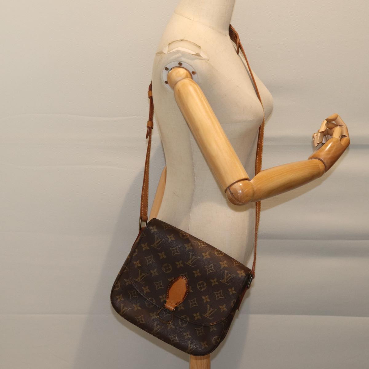 LOUIS VUITTON Monogram Saint Cloud GM Shoulder Bag M51242 LV Auth bs13541