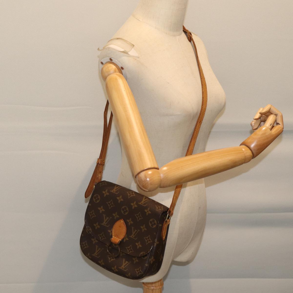 LOUIS VUITTON Monogram Saint Cloud MM Shoulder Bag M51243 LV Auth bs13542