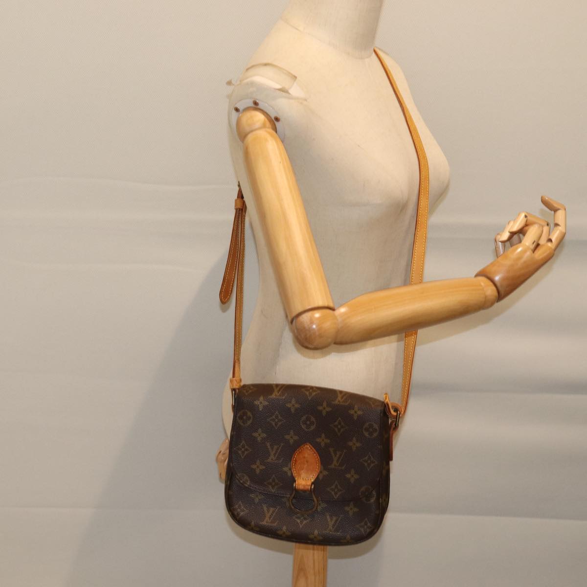 LOUIS VUITTON Monogram Saint Cloud MM Shoulder Bag M51243 LV Auth bs13549