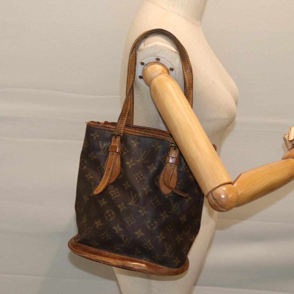 LOUIS VUITTON Monogram Bucket PM Shoulder Bag Old model M42238 LV Auth bs13582