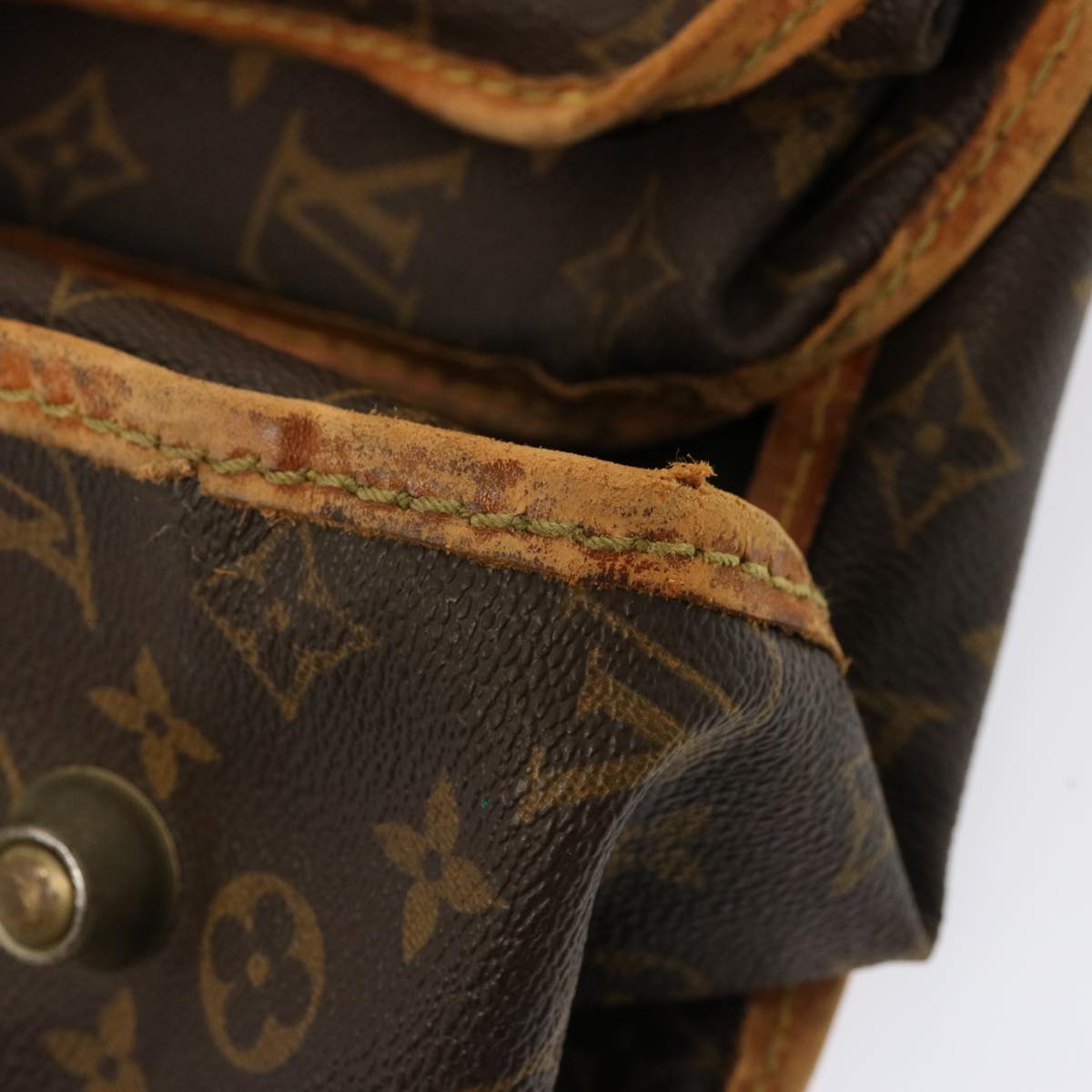 LOUIS VUITTON Monogram Suter Garment Cover M23522 LV Auth bs13589