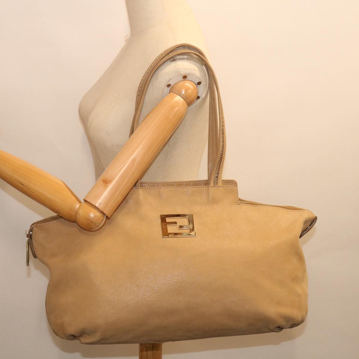 FENDI Shoulder Bag Leather Beige Auth bs13601