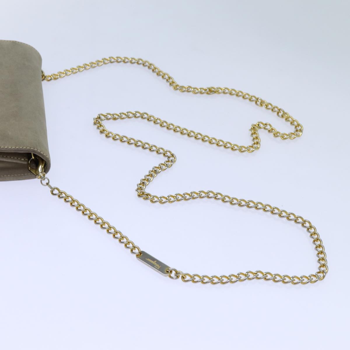 Salvatore Ferragamo Chain Shoulder Bag Leather Beige Auth bs13668