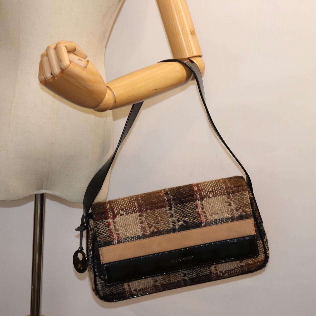 BURBERRY Nova Check Shoulder Bag Wool Beige Auth bs13694