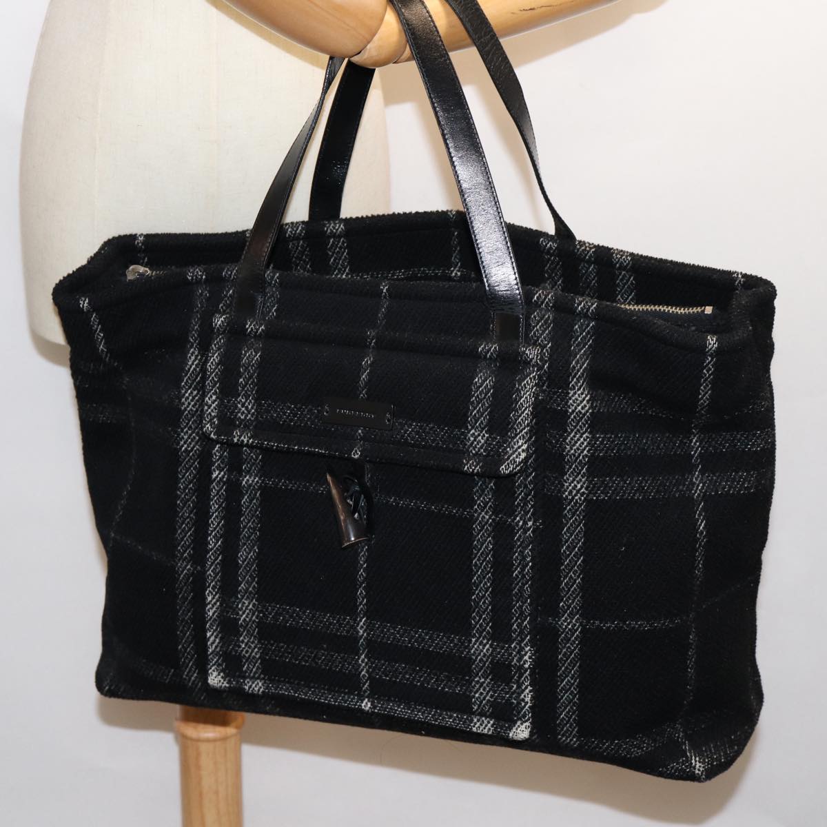 BURBERRY Nova Check Hand Bag Wool Black Auth bs13719