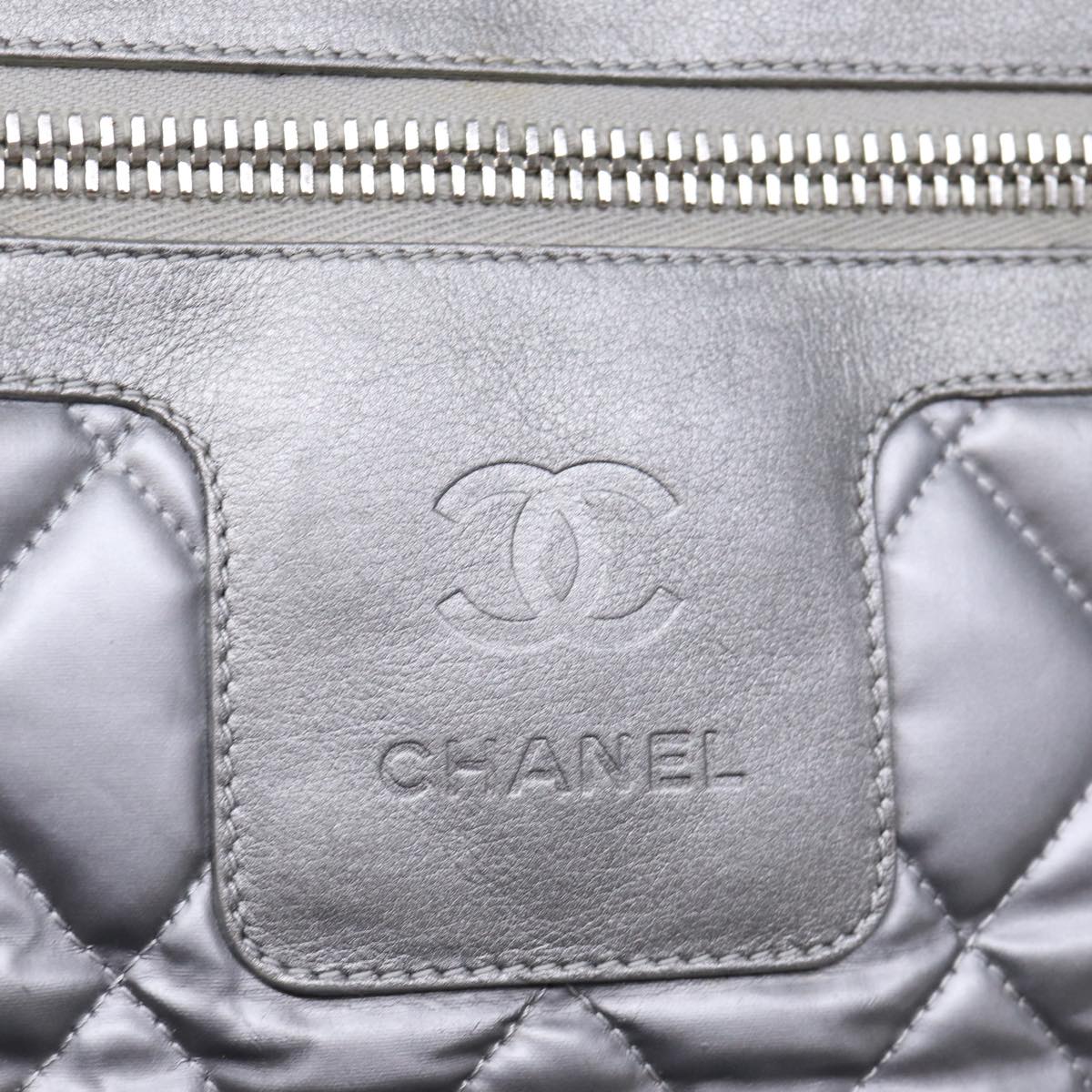 CHANEL Cococoon Hand Bag Patent leather Silver CC Auth bs13736
