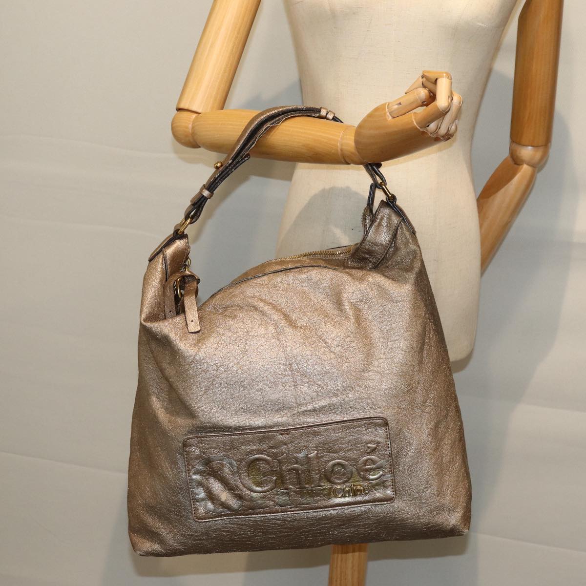 Chloe Shoulder Bag Patent leather Gold Auth bs13849