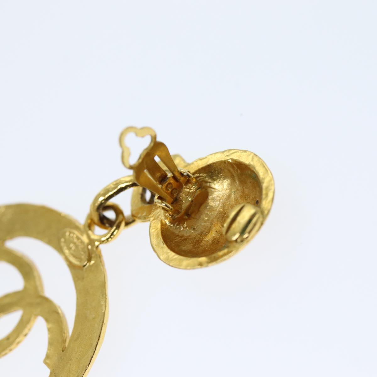 CHANEL Earring Metal One Side Only Gold CC Auth bs13983