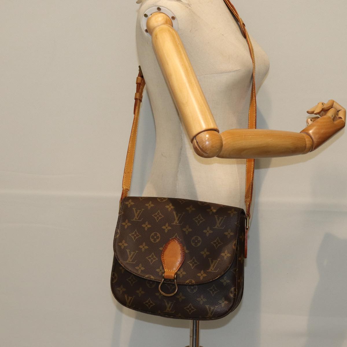 LOUIS VUITTON Monogram Saint Cloud GM Shoulder Bag M51242 LV Auth bs14005