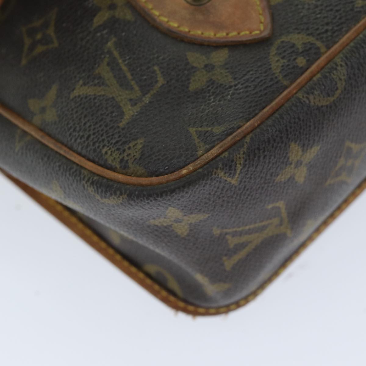 LOUIS VUITTON Monogram Gibeciere MM Shoulder Bag M42247 LV Auth bs14038