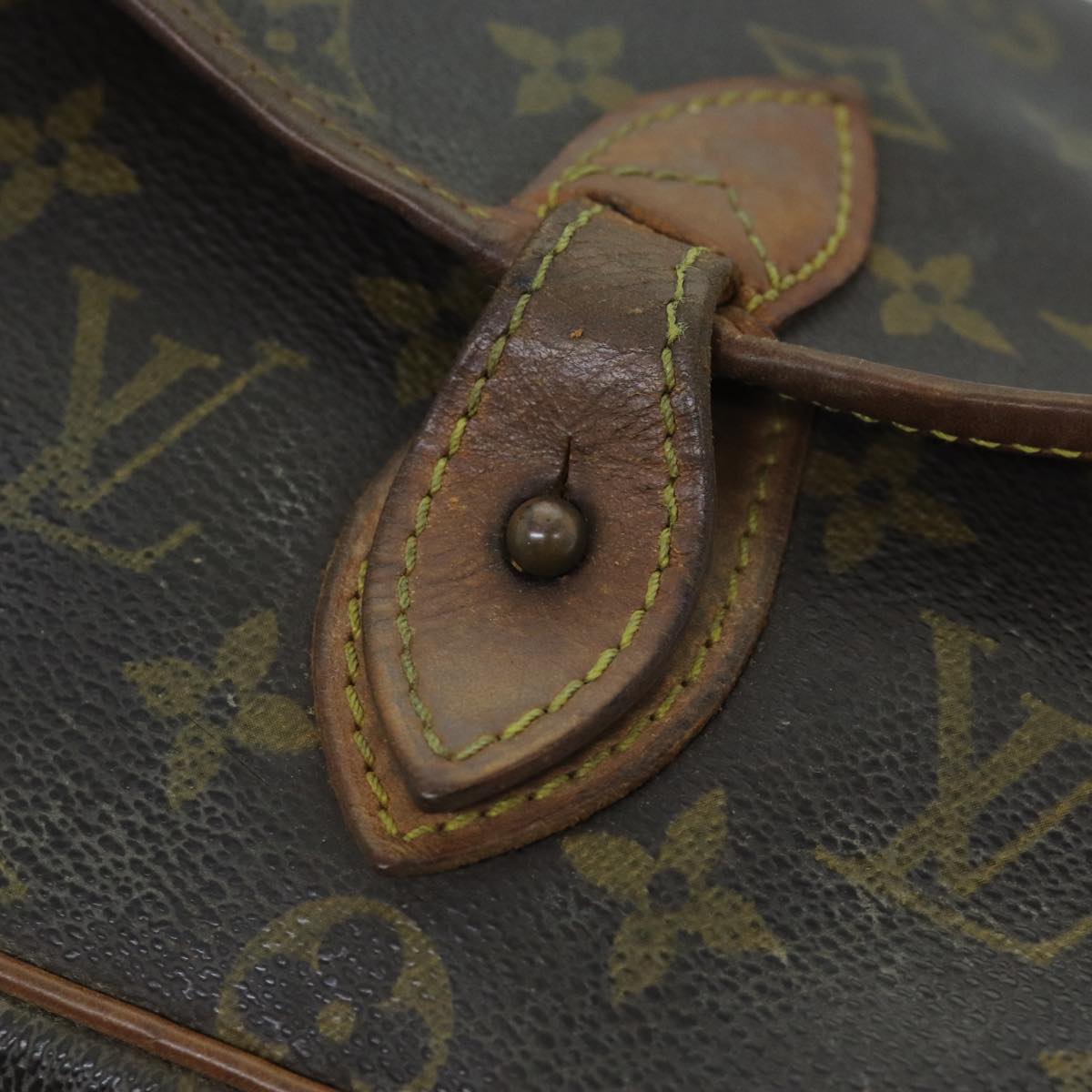 LOUIS VUITTON Monogram Gibeciere MM Shoulder Bag M42247 LV Auth bs14038