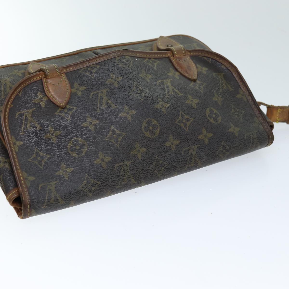 LOUIS VUITTON Monogram Gibeciere MM Shoulder Bag M42247 LV Auth bs14038