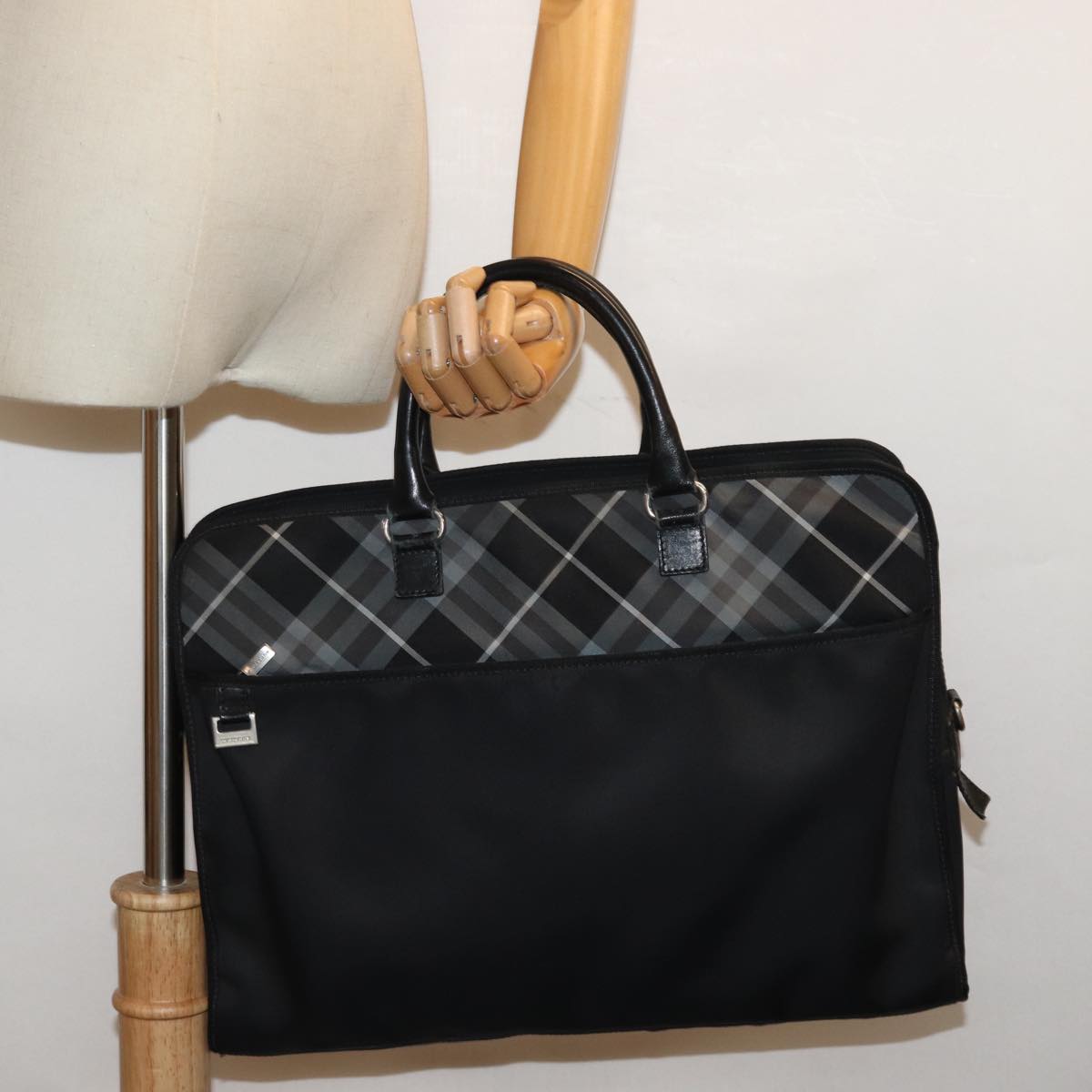 BURBERRY Nova Check Business Bag Nylon Black Auth bs14290