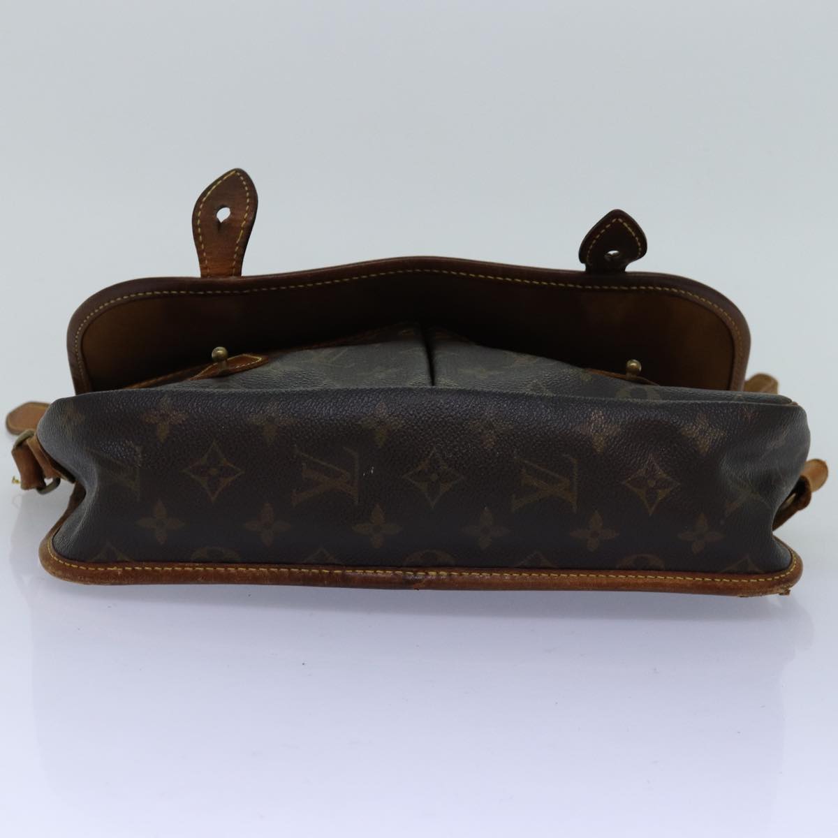 LOUIS VUITTON Monogram Gibeciere MM Shoulder Bag M42247 LV Auth bs14301