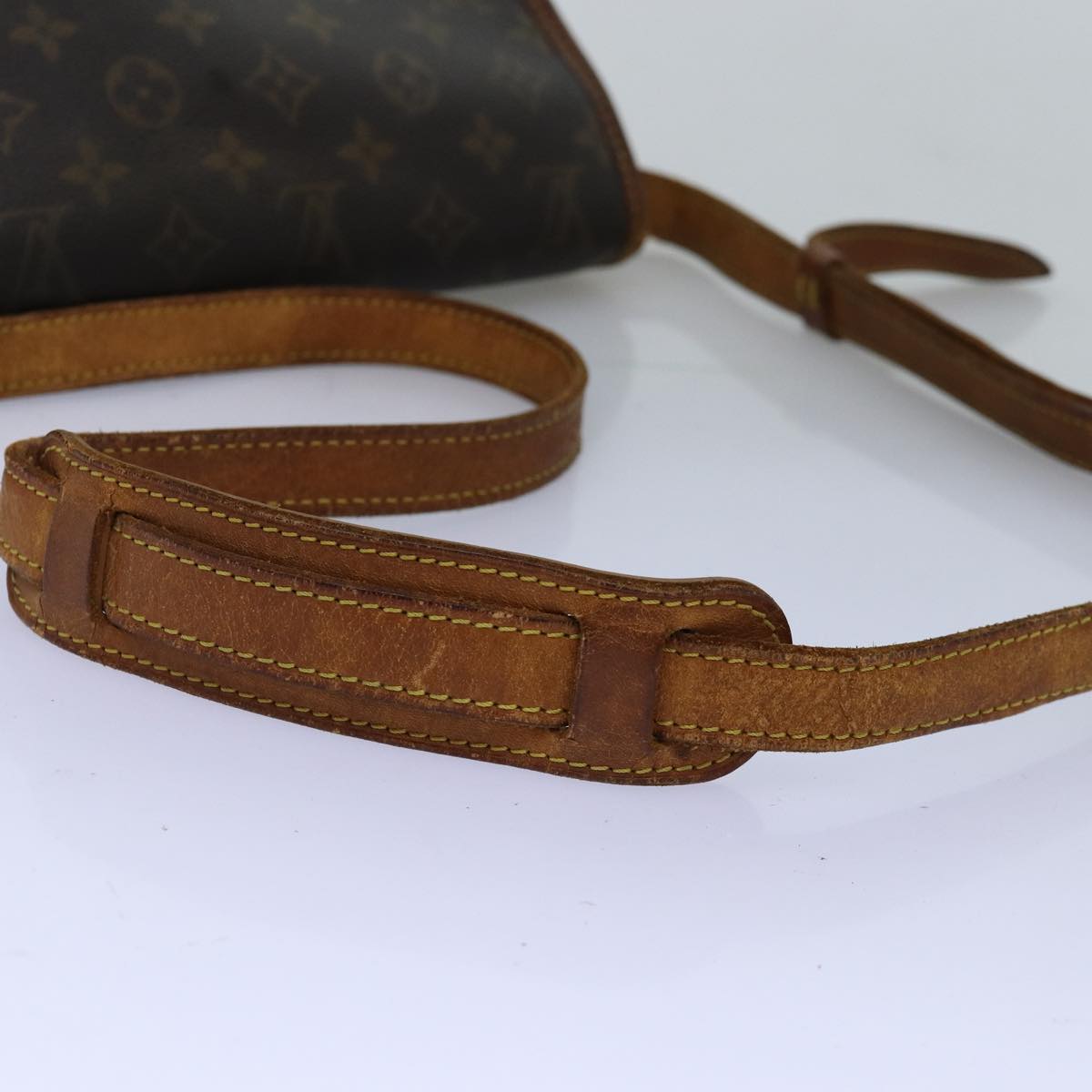 LOUIS VUITTON Monogram Gibeciere MM Shoulder Bag M42247 LV Auth bs14301