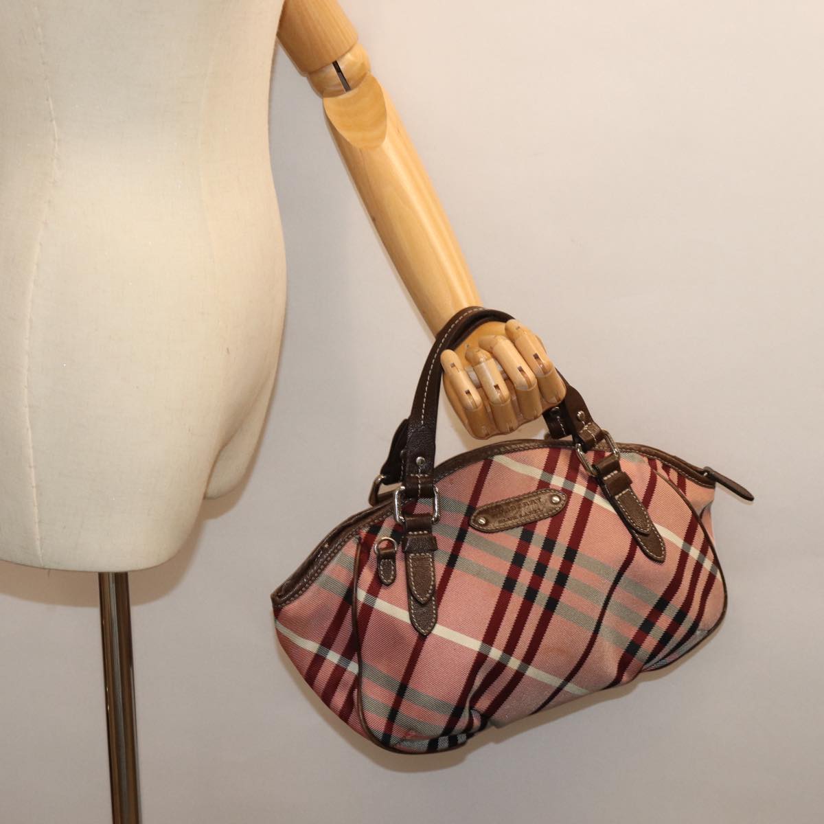 BURBERRY Nova Check Blue Label Hand Bag Canvas Pink Auth bs14318